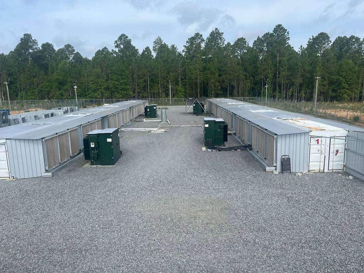 Coinfast US container mining farm deployment